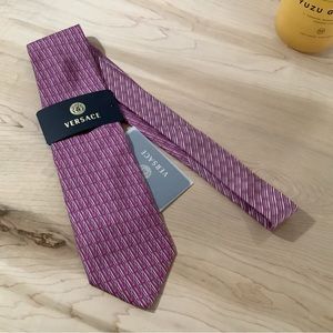 Versace tie pink